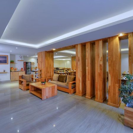 Aabas Pokhara By Barahi Hospitality Exterior foto