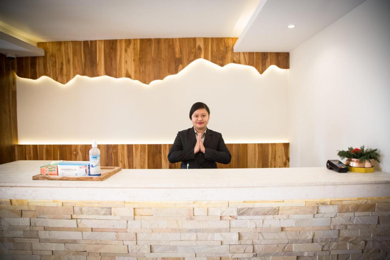 Aabas Pokhara By Barahi Hospitality Exterior foto