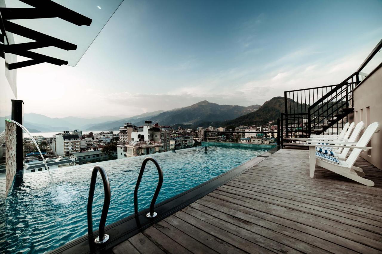 Aabas Pokhara By Barahi Hospitality Exterior foto