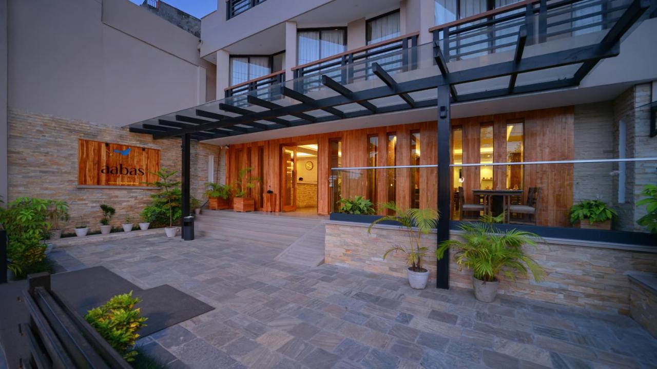 Aabas Pokhara By Barahi Hospitality Exterior foto